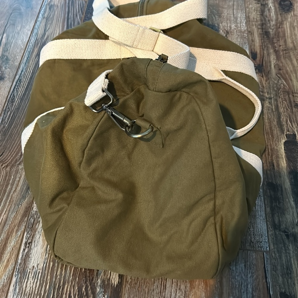 Known Supply fair trade green cotton canvas weekend duffle bag NWOT - Picture 7 of 11